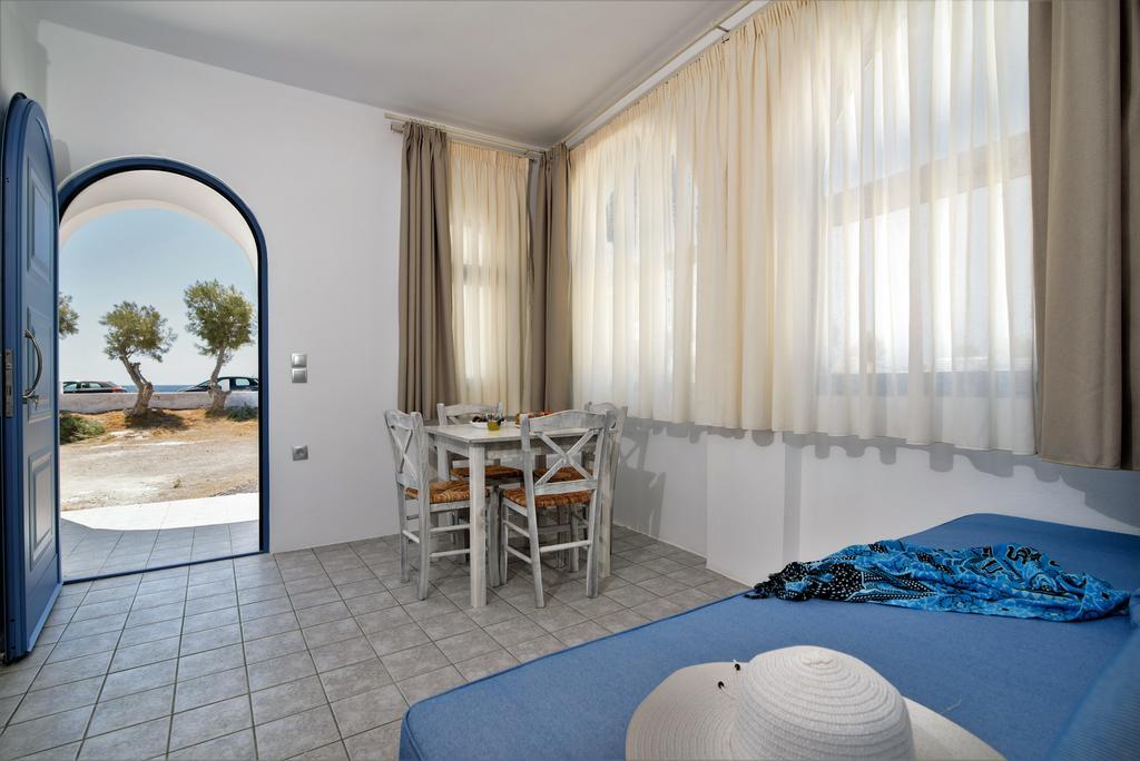 פריבולוס Villa George Santorini חדר תמונה