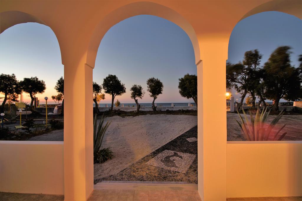 פריבולוס Villa George Santorini חדר תמונה