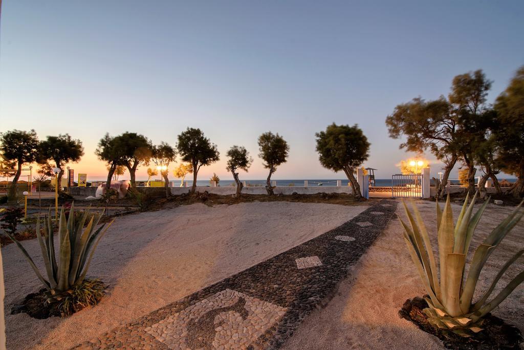 פריבולוס Villa George Santorini חדר תמונה