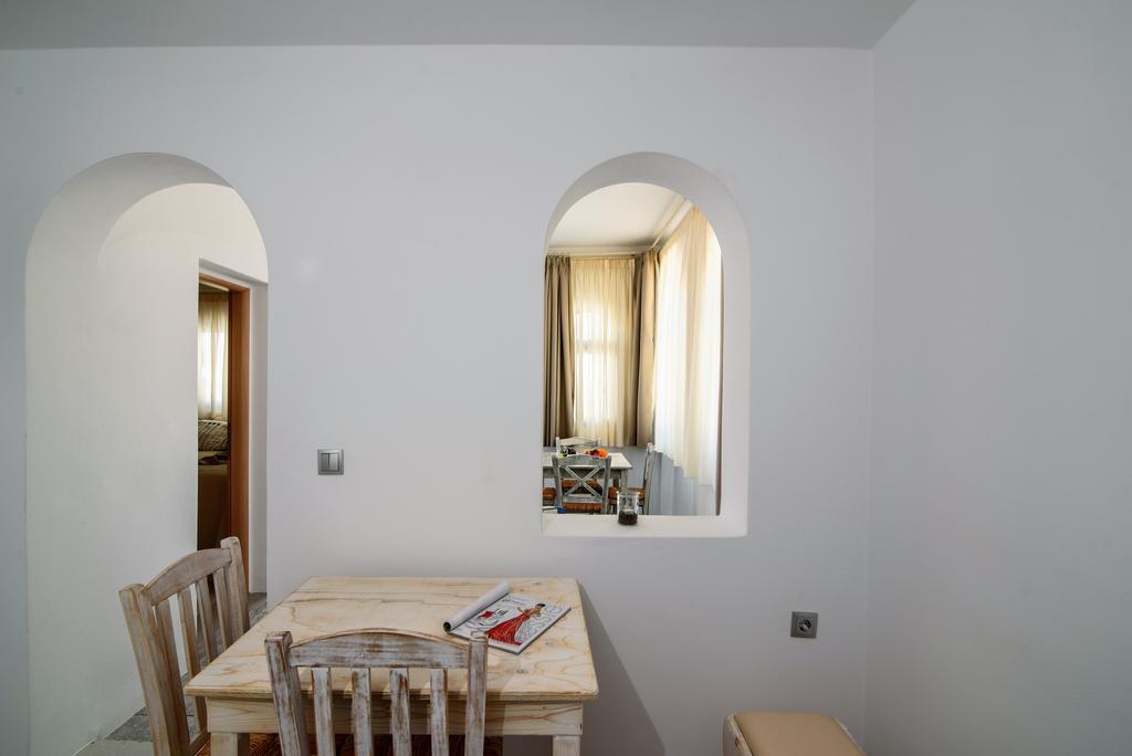 פריבולוס Villa George Santorini חדר תמונה